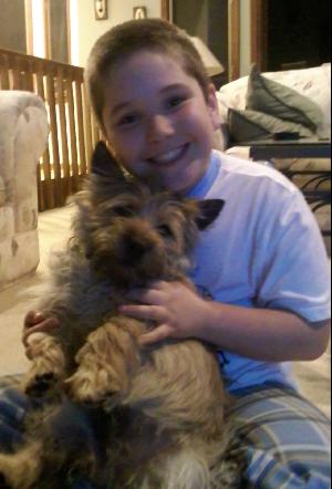 Georgetown Animal Clinic, PC - Veterinarian serving Williamsville, Amherst and Buffalo NY areas: Boy with Puppy